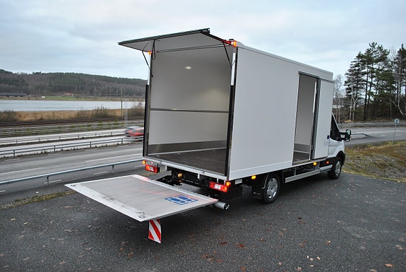 Ford Transit 4 of 5
