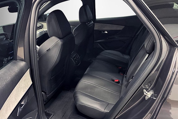 Peugeot 3008 7 of 10