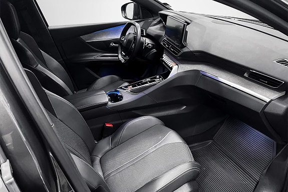 Peugeot 3008 4 of 5