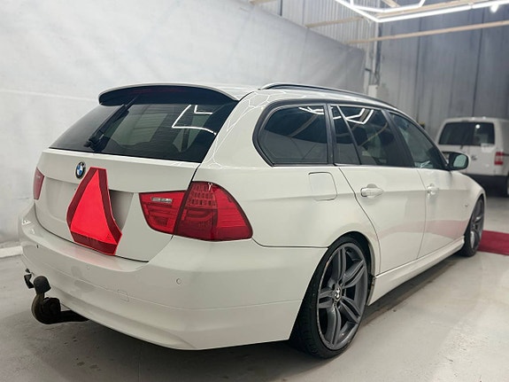 BMW 320d 4 of 9