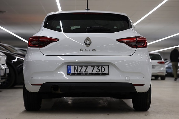 Renault Clio 8 of 19