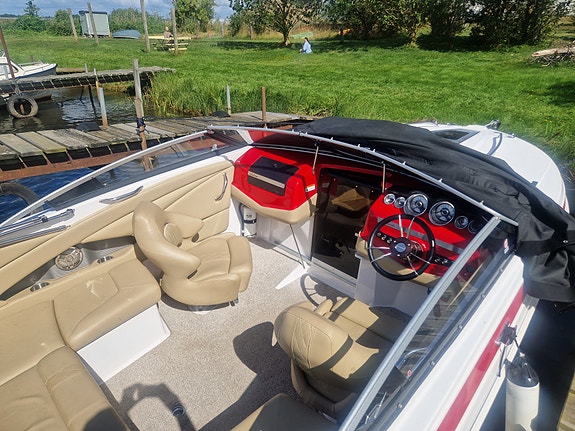 Glastron Gt 225 Ev byte bil, båtlån möjligt. 6 of 9