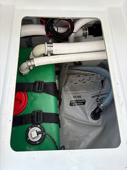 Jeanneu Merry Fisher 795 marlin 15 of 30