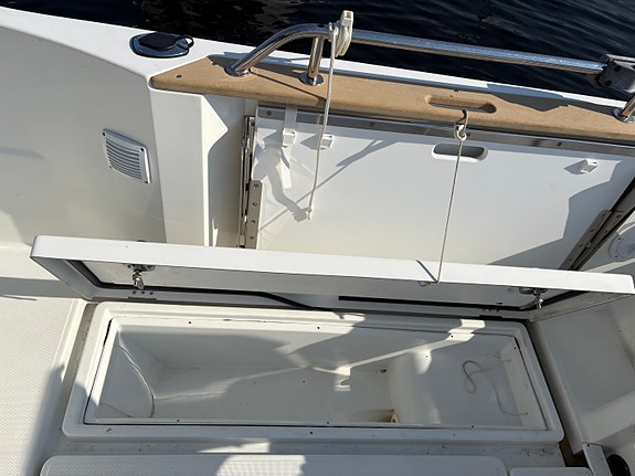 Jeanneu Merry Fisher 795 marlin 11 of 30
