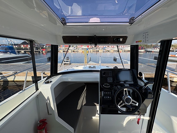 Jeanneu Merry Fisher 795 marlin 18 of 30