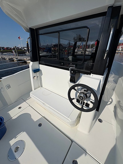 Jeanneu Merry Fisher 795 marlin 13 of 30