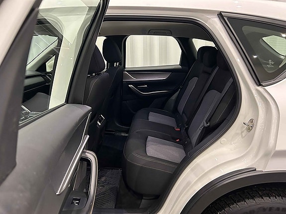 Mazda CX-60 8 of 16