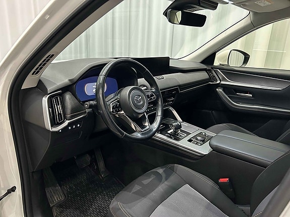 Mazda CX-60 9 of 16