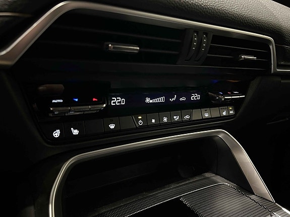 Mazda CX-60 14 of 16