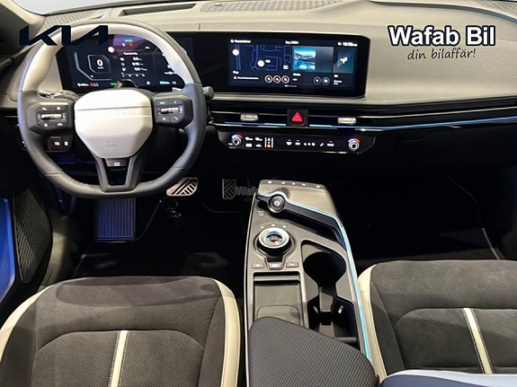 Kia EV6 7 of 15