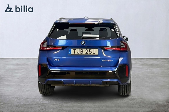 BMW X1 6 of 17