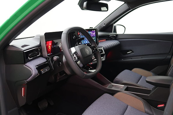 Renault 5 E-Tech 4 of 5