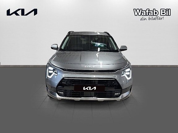 Kia Niro 2 of 15