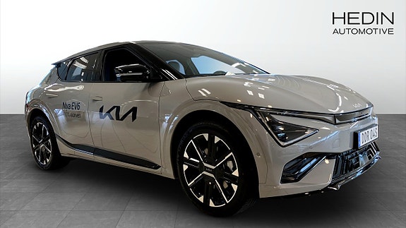 Kia EV6 3 of 12