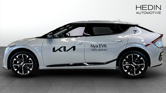 Kia EV6 4 of 12