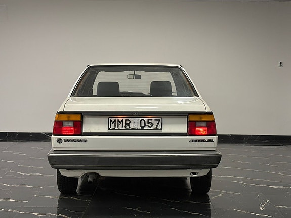 Volkswagen Jetta 5 of 5