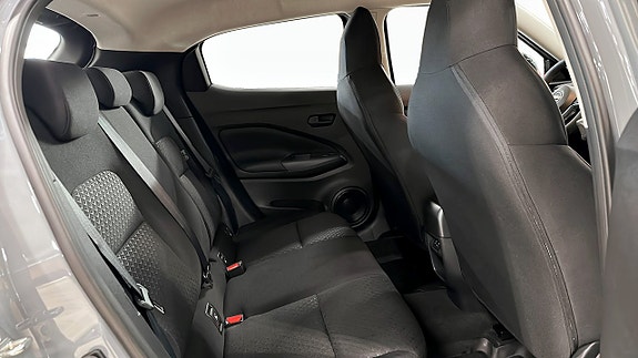 Nissan Juke 9 of 16