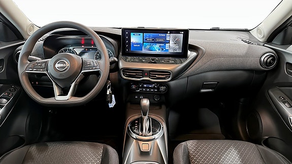 Nissan Juke 8 of 16