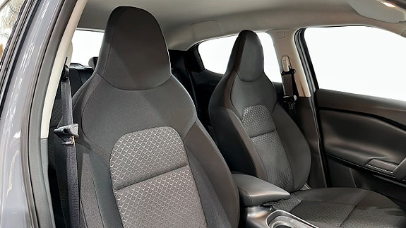 Nissan Juke 14 of 16