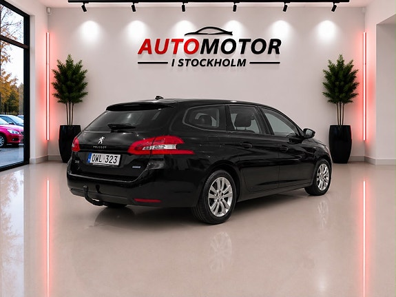 Peugeot 308 SW 4 of 5