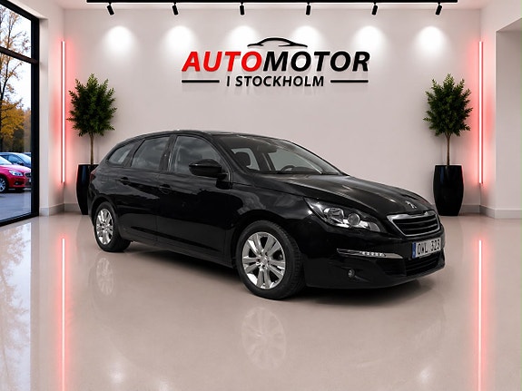 Peugeot 308 SW 2 of 5