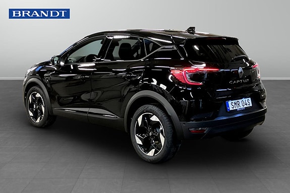 Renault Captur 2 of 5