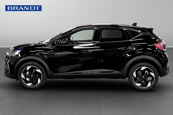 Renault Captur 3 of 5