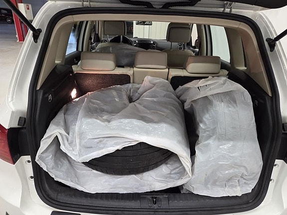 Volkswagen Tiguan 8 of 10