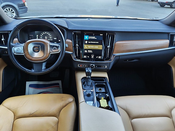Volvo V90 18 of 23