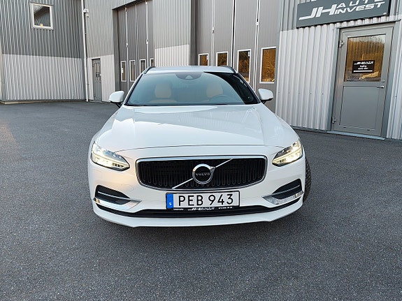 Volvo V90 3 of 23