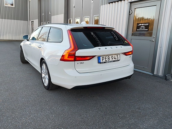 Volvo V90 12 of 23