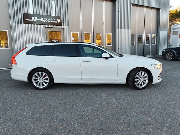 Volvo V90 4 of 23