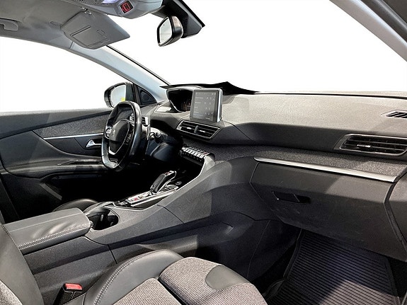 Peugeot 3008 15 of 21