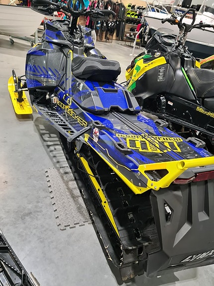 Lynx Boondocker 3700 RE 850 ABRIS Leksand Köp ONLINE 6 of 8