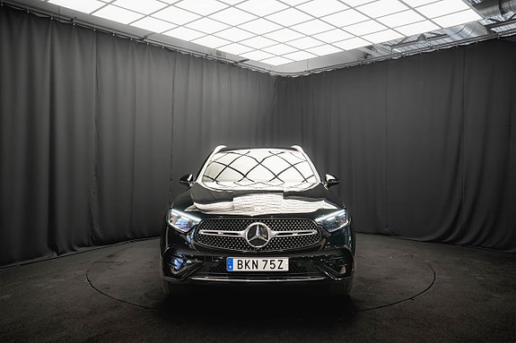 Mercedes-Benz GLC300 de 4 of 25