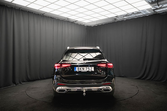 Mercedes-Benz GLC300 de 8 of 25