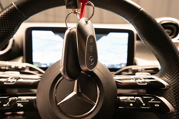 Mercedes-Benz GLC300 de 23 of 25