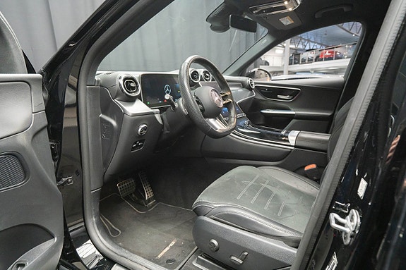 Mercedes-Benz GLC300 de 15 of 25