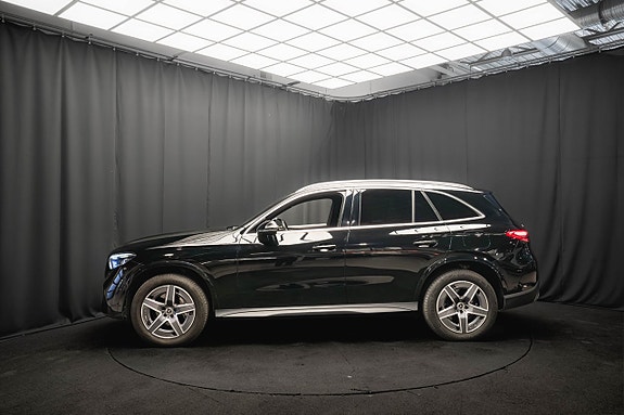 Mercedes-Benz GLC300 de 10 of 25