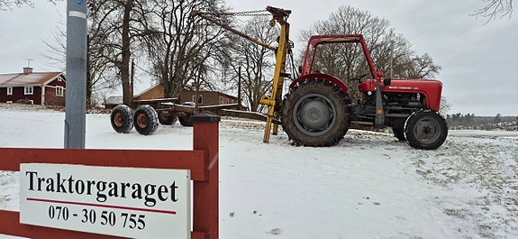 Traktor MF 35 + STAR-kran + Kärra