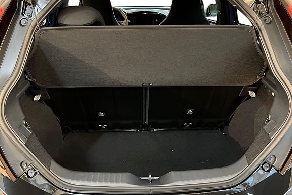 Toyota Aygo X 7 of 19