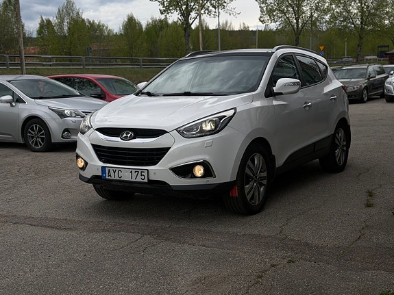Hyundai ix35 2 of 5