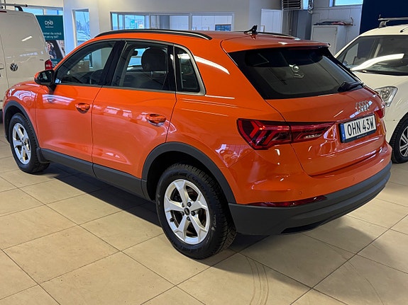 Audi Q3 4 of 5