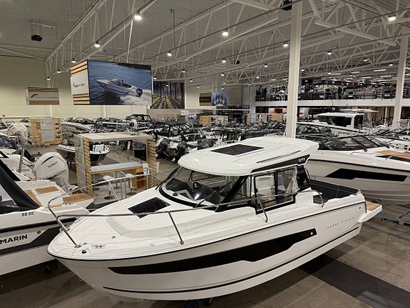 Nya Jeanneau 695 S2 Cabin ink. Yamaha F150 elreglage 2026 2 of 12