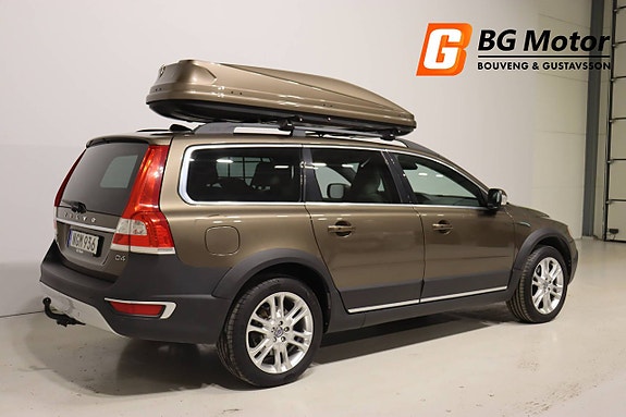 Volvo XC70 3 of 5