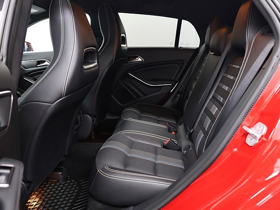 Mercedes-Benz CLA200 21 of 27