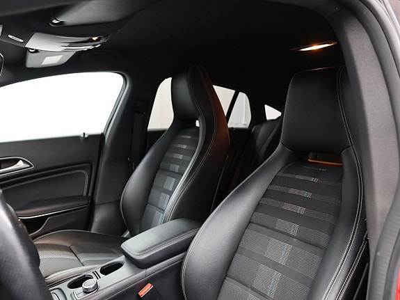 Mercedes-Benz CLA200 13 of 27