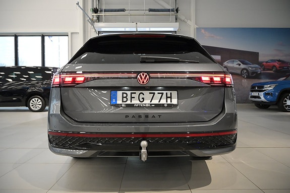 Volkswagen Passat 8 of 28
