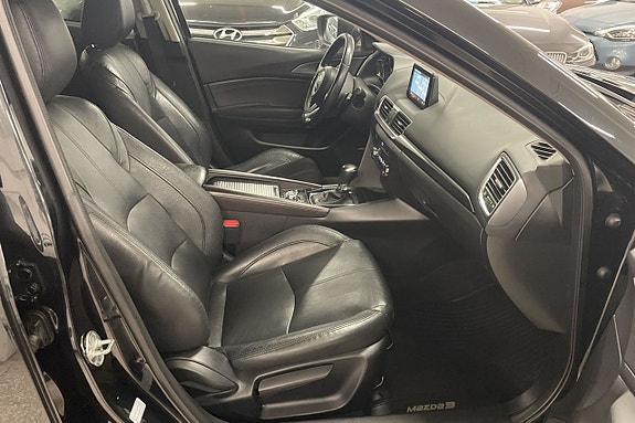Mazda 3 17 of 19