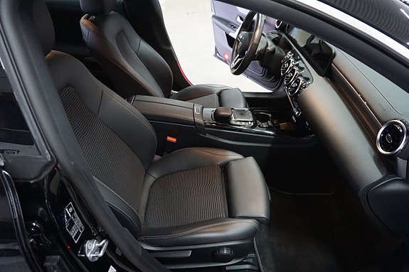 Mercedes-Benz CLA250 e 19 of 26